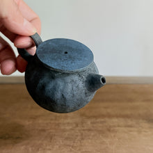 Charger l'image dans la galerie, 栁川晶子 Y22 茶壺B