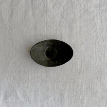 Load image into Gallery viewer, 村上圭一 M038 サクラ 黒錆漆楕円茶托