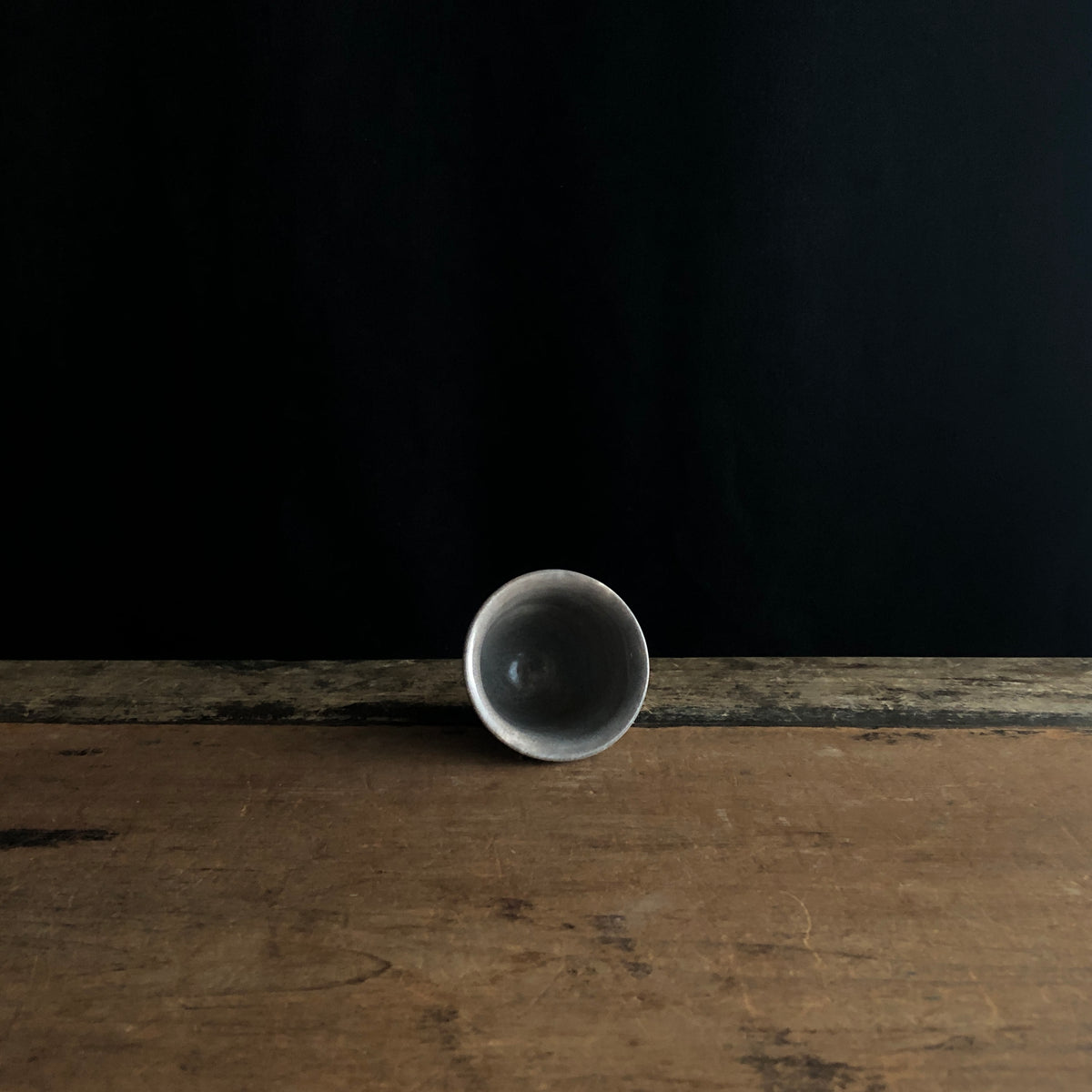 瀬川辰馬 W21 炭化白釉酒器– Style Hug Gallery ONLINESHOP