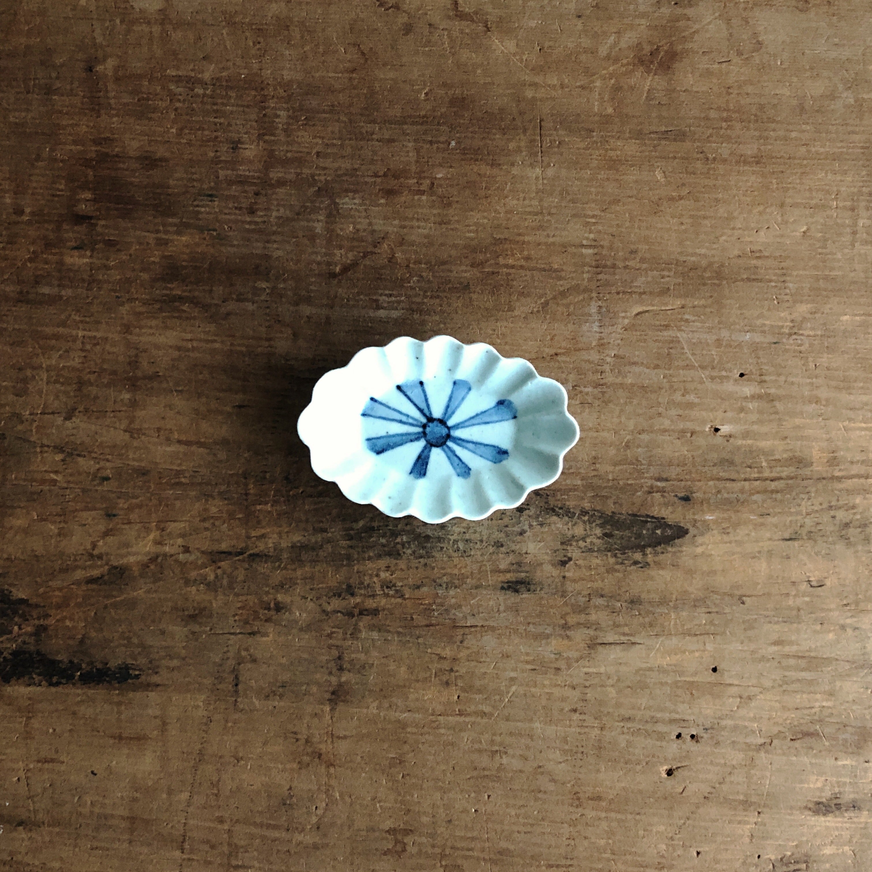 江戸時代　後期　三田青磁　小皿　4点　鹿に猿　菊　亀形　花文　豆皿　コレクション 三田 青磁亀形小皿 一客 | LYAN ARTS' Collection online shop