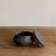Charger l'image dans la galerie, 栁川晶子 Y31  茶筒
