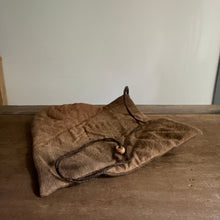 Charger l'image dans la galerie, 曖昧 A03  茶器包A
