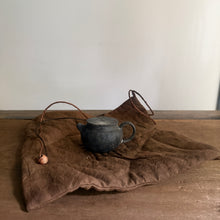 Charger l'image dans la galerie, 曖昧 A03  茶器包F
