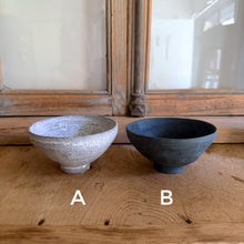 Load image into Gallery viewer, 栁川晶子 Y12  砂の器碗
