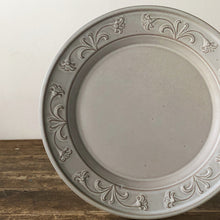 Load image into Gallery viewer, 内山太朗 08 dish_ユリ
